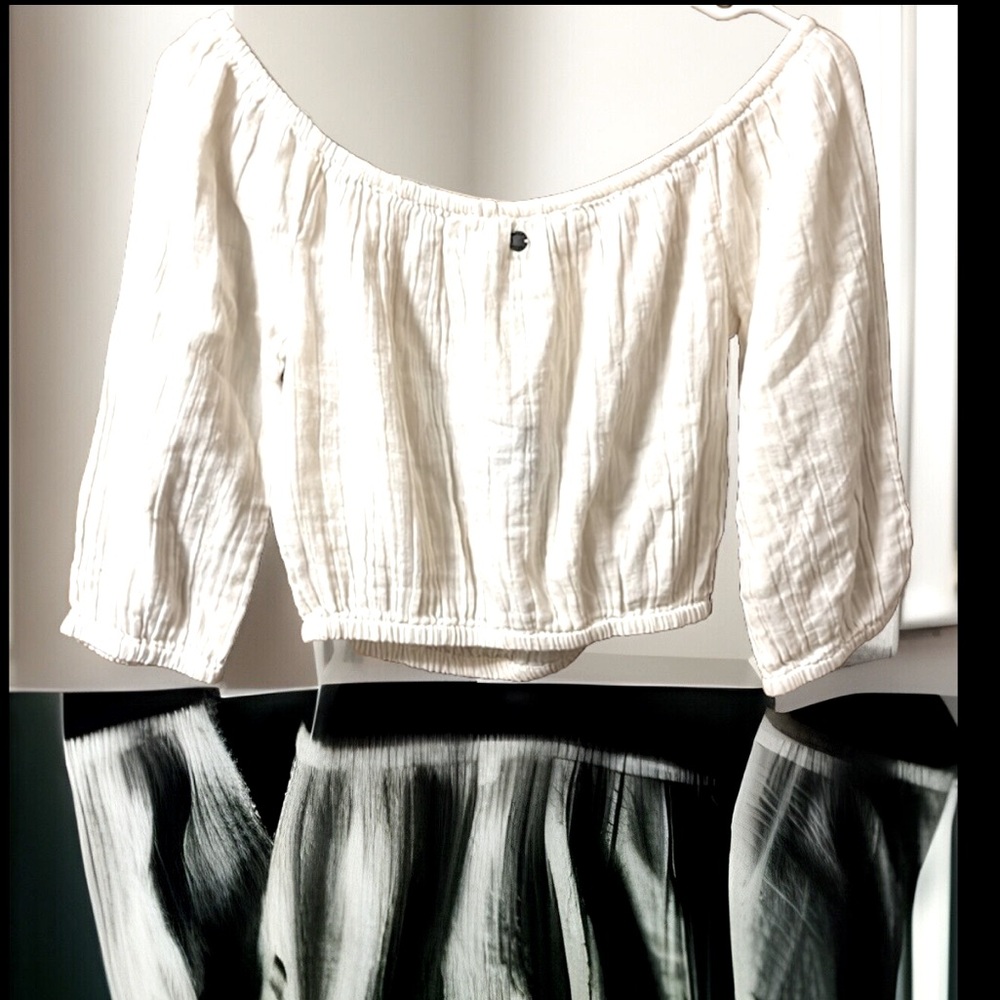 ROXY W/Half Sleeves Neck Tie W/Silver Coin Sewn On Back & Ruched Crop Notch Top